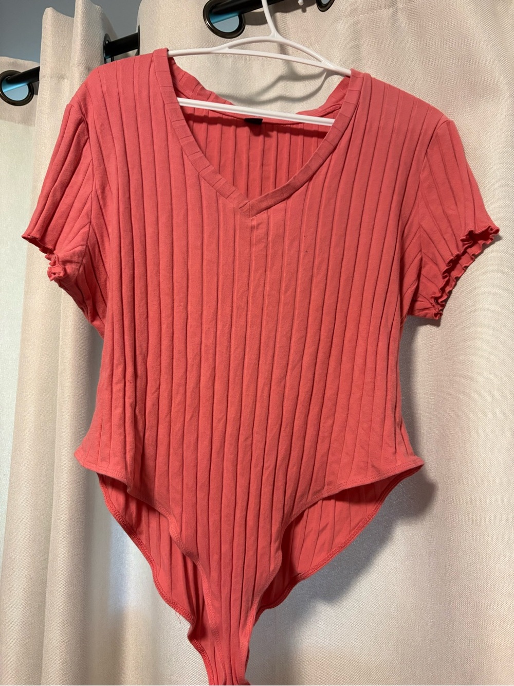 💙4/$10💙 Ribbed V-Neck Short Sleeve Bodysuit - Coral Pink
